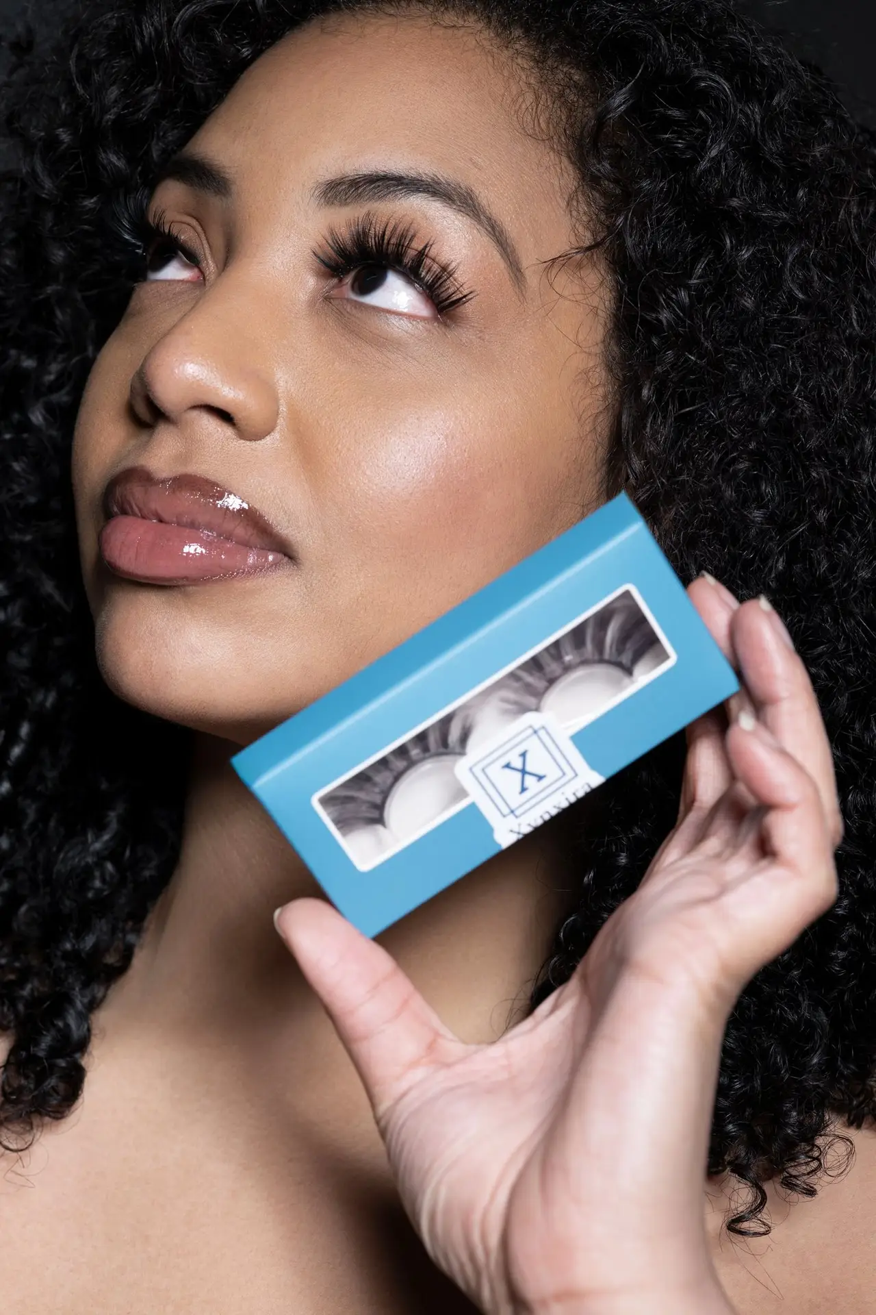 Model met de Sunshine Elite Lash