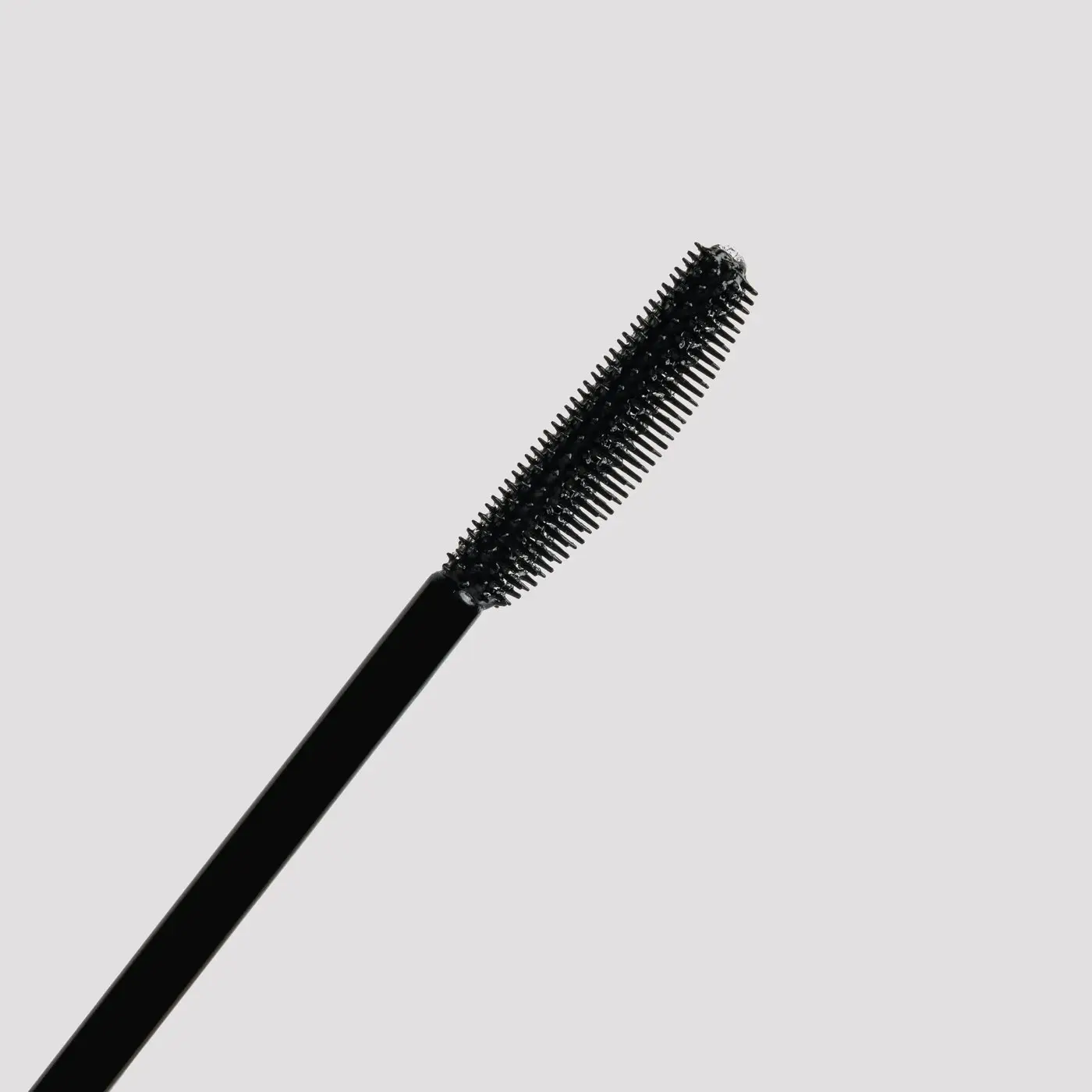 Close-up van het borsteltje van de Brow Defining Gel