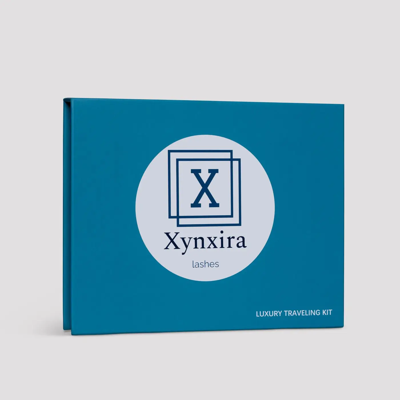 Xynxira Luxury Traveling Kit gesloten